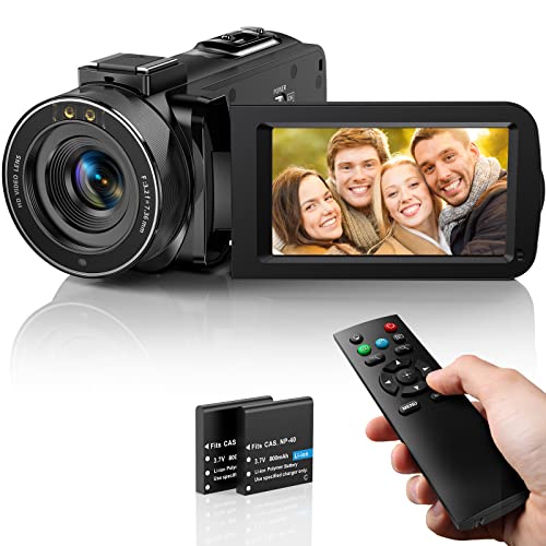 【Visione notturna IR e supporto per microfono esterno】 La videocamera per la visione notturna può scattare foto e video ad alta definizione in condizioni di scarsa illuminazione e anche al buio. Supporta anche il microfono esterno con jack da 3,5 mm per registrazioni audio chiare e spazio di archiviazione espandibile con una scheda SD fino a 128 GB. (Microfono, scheda SD e luce di riempimento a LED non sono inclusi.)
