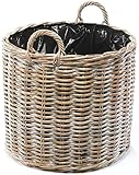 Unser zeitloser Pflanzkorb aus Rattan in kubu grey mit zwei Henkeln macht ihr Zuhause zur Wohlfühloase und wird der Hingucker in Ihrer Wohnung