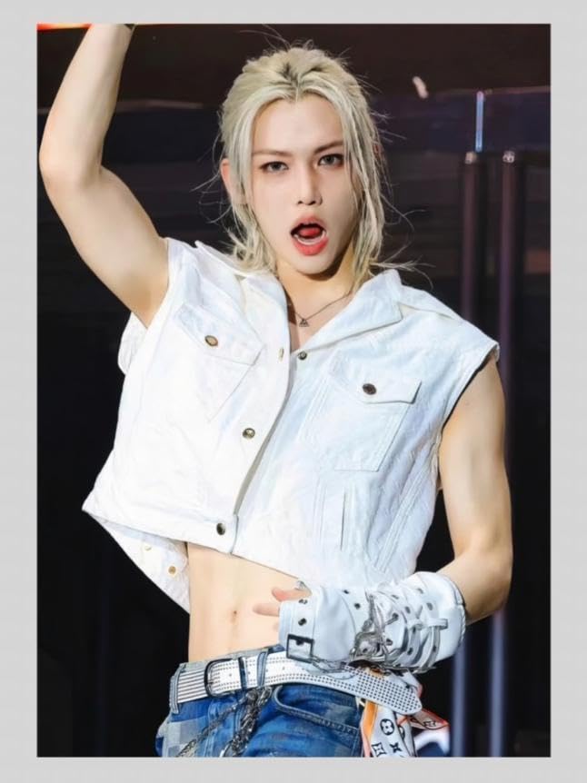 Amazon.co.jp: SK2035フィリックス／Stray Kids 写真L版 : おもちゃ