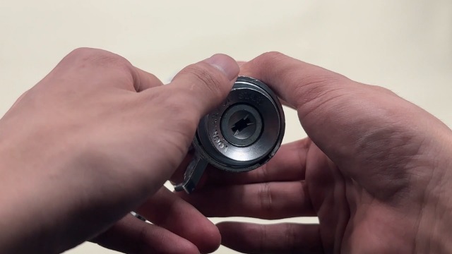 Amazon.com: AUTOKAY Ignition Steering Switch with Bracket and 2