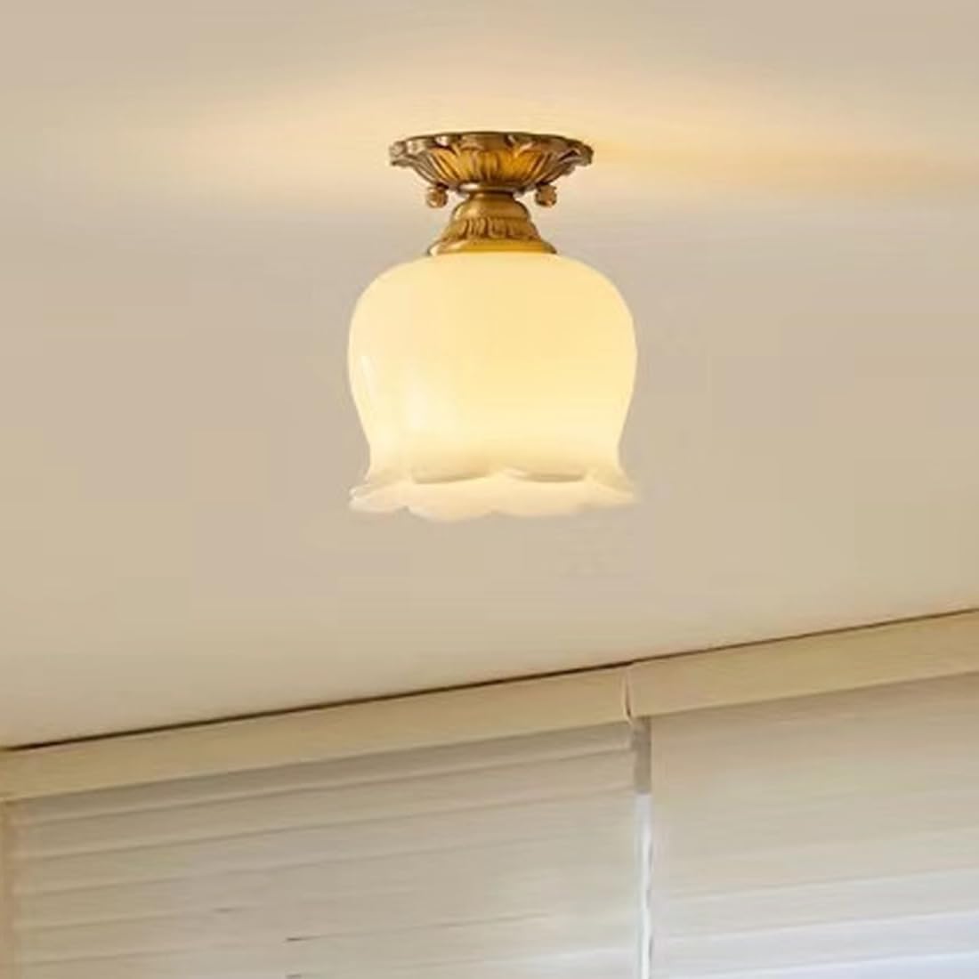 Gold Flower Ceiling Light Fixture Antique Brass Semi Flush Mount Ceiling Light Small Hallway Ceiling Lamp Mid Century Modern Close to Ceiling Light for Bathroom Farmhouse Porch Corridor