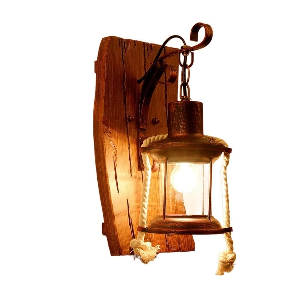 Lumière murale vintage en bois pour créer une ambiance accueillante dans votre hôtel ou couloir