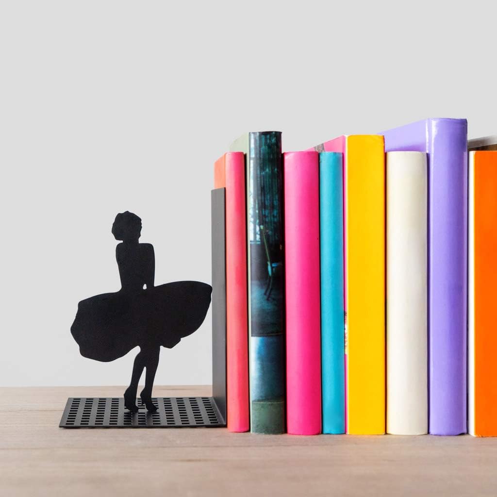 Balvi Marilyn Decorative Metal Bookend in Black – Original Design, Sturdy and Stylish Book Holder for Shelves and Desks – Ideal Gift for Book Lovers and Home Decor Enthusiasts – Sujetalibros Marilyn