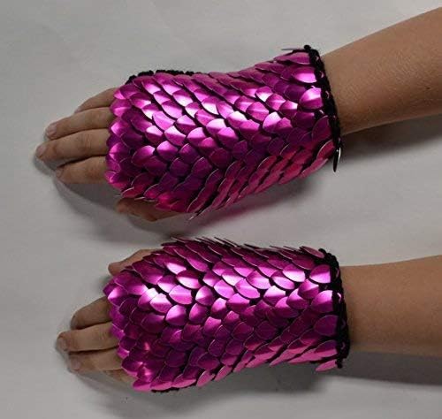 Dragonhide Knitted Scalemail Gauntlets - Pink Fire