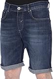 Ein schickes Basic für warme Tage ist diese Jeansshorts von SELECTED HOMME Die Hose lässt sich hervorragend zu verschiedenen Styles kombinieren. Besonders trendbewusst kannst du Jeans zu Jeans kombinieren. Beispielsweise zum Langarm- oder Kurzarm-Jeanshemd mit Button-Down-Kragen.