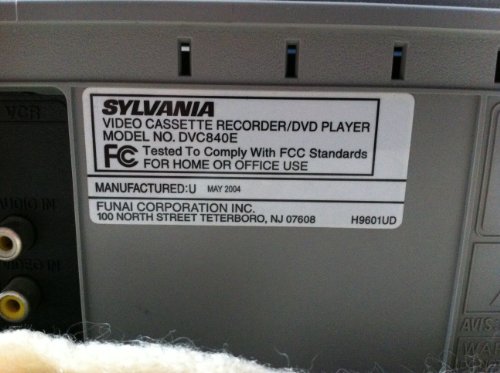 Sylvania DVC840E DVD/VCR Dual-Deck Combo - Thumbnail 3