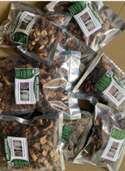 Dried Kigelia Africana fruit chips, dried Sausages fruits chips, 100% natural and organic, including phyto sanitary certificate. (300g)