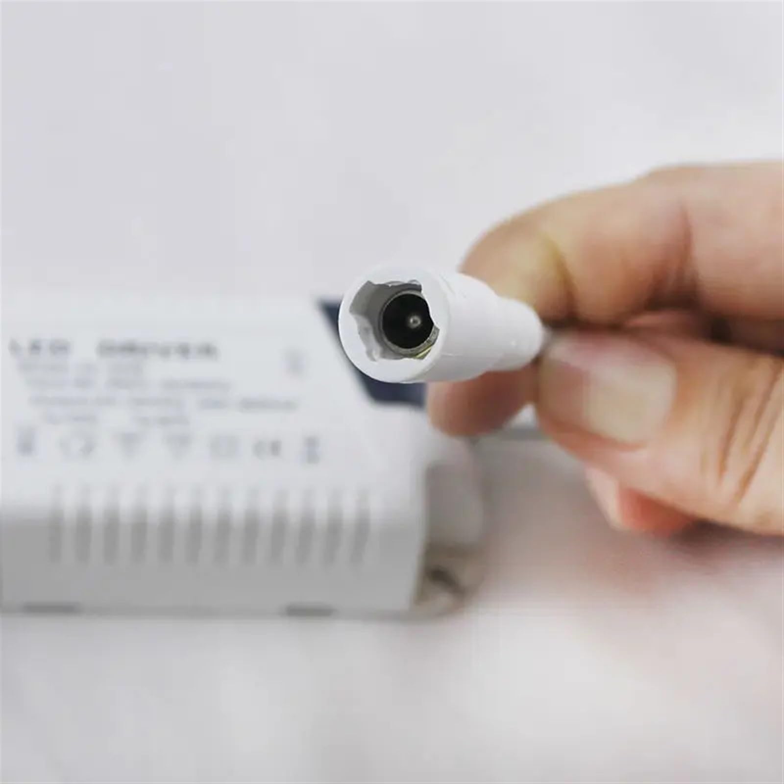 Driver luci led 19-25W Alimentatore 20W-25W Illuminazione AC85-265V Uscita: 560-600mA, DC24-42V