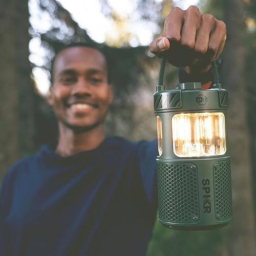 Miniatura 10 de MEE audio lightSPKR Altavoz inalámbrico Bluetooth con linterna de campamento audio de 360, 3 modos de audio, 2 colores claros y ajuste de brillo