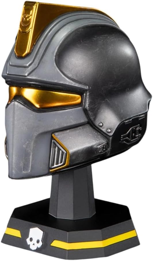 Dark Horse Helldivers 2: Hero of the Federation Helmet 1:4 Scale Replica, 4.5-Inch, Grey, Gold