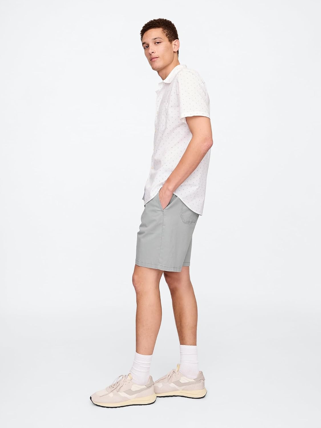 Gap Mens 7" Essential ShortCasual Shorts