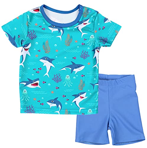 Aquarti Baby Jungen Bade-Set Zweiteiliger Kinder Badeanzug T-Shirt Badehose UV-Schutz, Farbe: Haie im Meer Dunkeltürkis/Jeans Blau, Größe: 98