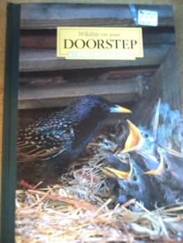 Hardcover Wildlife on Your Doorstep Book