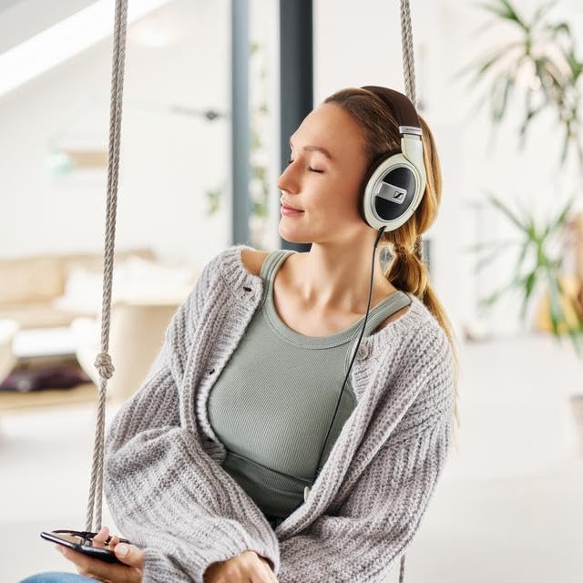 SENNHEISER HD 599 Open Back Headphone, Ivory - Image 5