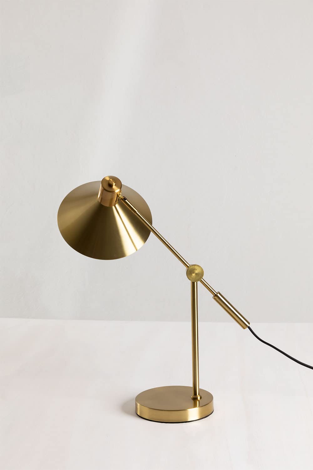 SKLUM Metalowa Lampa Stolowa Clayt