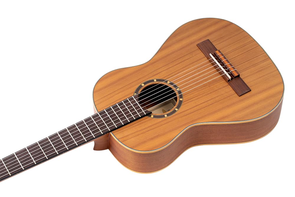 Ortega Guitars Gitara Klasyczna 1/2 – Seria Family – W Zestawie Z Pokrowcem – Cedr, Mahoń, Wykończenie Naturalne (R122-1/2)