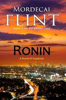 Paperback Ronin: A Novel of Suspense Book