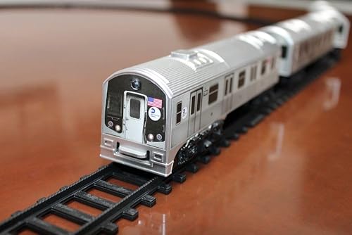 Miniatura 9 de Daron MTA NYC Transit Metro Tren Set con pistas, luces y sonido. El tren requiere baterías para funcionar que no están incluidas.