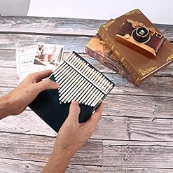 Générique Mini Finger Kalimba Thumb Piano Piano à Pouce Kalimba en érable à 21 Touches avec Accessoires d’instrument à… - Les Beatles, Paul McCartney, John Lennon, RIngo Starr, George Harrison Générique Mini Finger Kalimba Thumb Piano Piano à Pouce Kalimba en érable à 21 Touches avec Accessoires d'instrument à… – Image 3