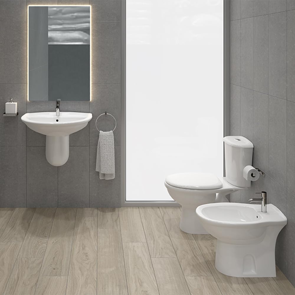 Vaso monoblocco tradizionale con scarico a pavimento e cassetta in ceramica, copriwc originale in termoindurente, KARLA