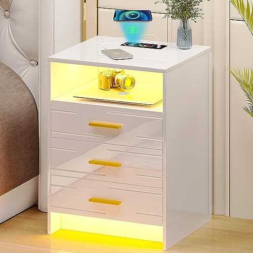 Furologee Set Di 2 Comodini Con Stazione Di Ricarica USB E Luci LED - Cassetti In Tessuto Per Camera Da Letto E Soggiorno - Design Moderno 43 Cm