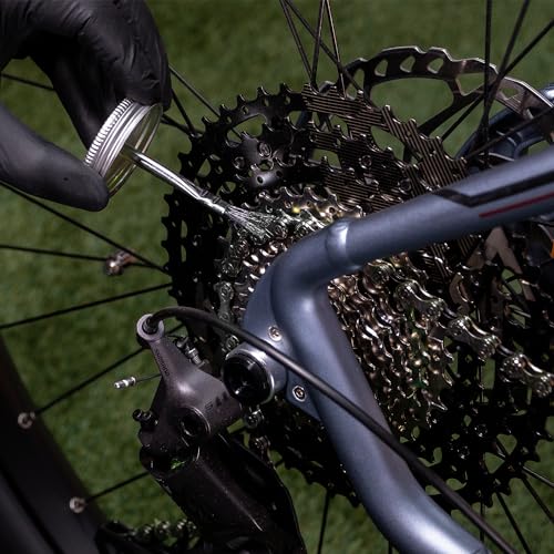 1000 Miglia BKR 6101 Smar do Łańcucha Rowerowego - 60 ml, do stosowania w ekstremalnie niskich temperaturach do -50°C i na zaśnieżonych trasach, Fluorescencyjny, Pojemnik All-In-One zawiera Pędzel