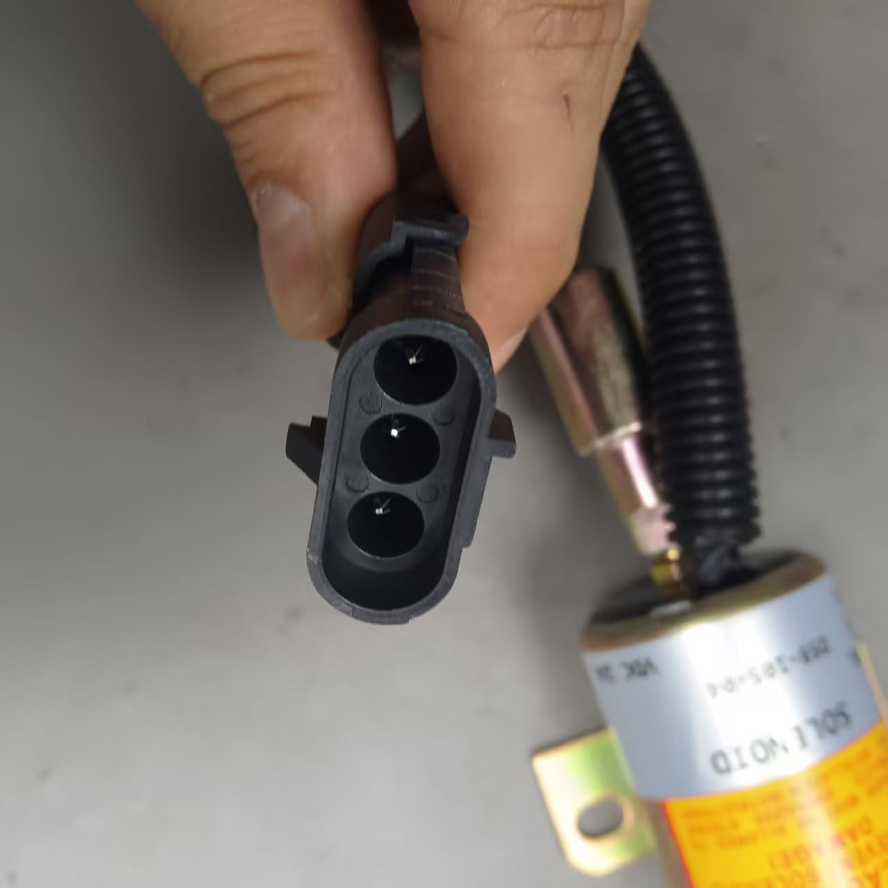 SOLENOIDE DI SPEGNIMENTO Shutoff Solenoid 24V D59-105-05 SK-104U-36