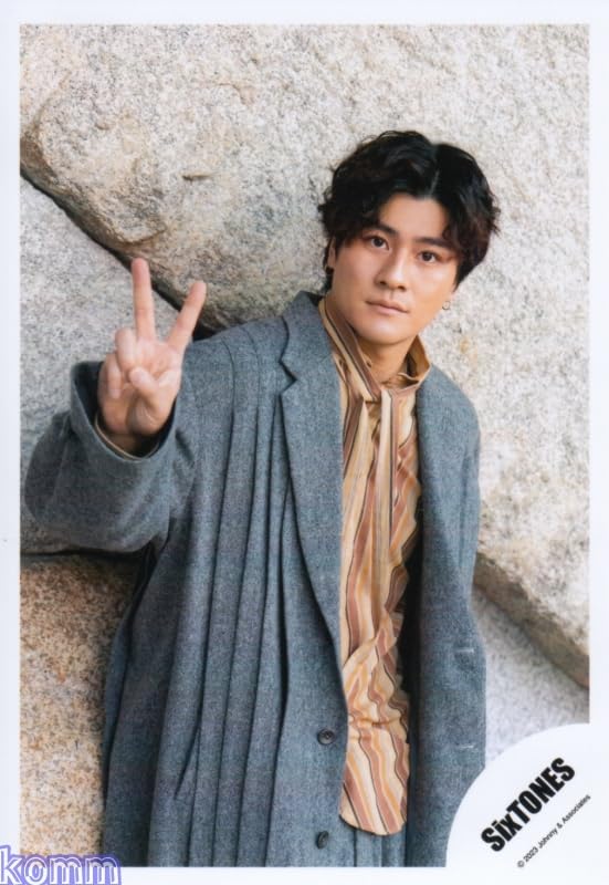 森本慎太郎　写真　SixTONES EvF98_zXEAUUlEL.jpg