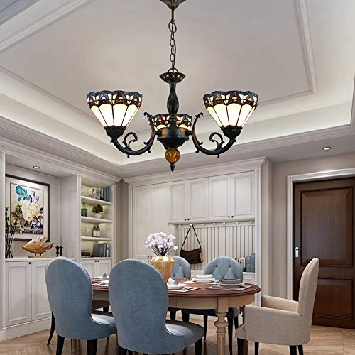 Lustre Tiffany vitrail romain 3 bras pour sublimer un plafond bas