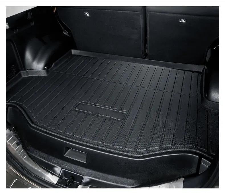 Yumicomaudi アウディ Q3 F3系 トランクマット と後席足元 3031901203q3-f3d_032.jpg