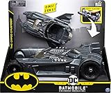 Das 2-in-1-Batmobil ist das ultimative Geschenk für Kinder ab 4 Jahren. Kombinierbar mit allen 10cm-Actionfiguren der Batman- und DC-Reihe