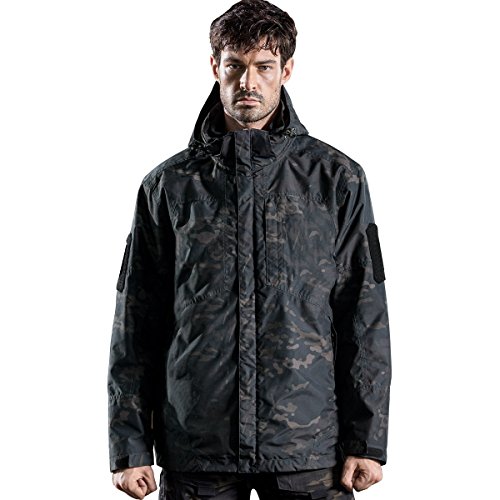 Veste tactique camouflage pour randonnée et bivouac hivernal