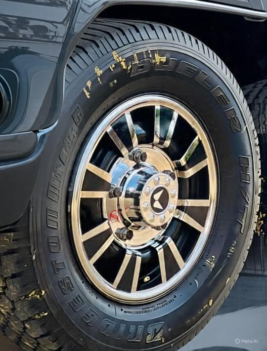 Image of Luxury 15-Inch Hubcaps Compatible for Bolero | Unique Spiral Blade Design | Weather-Resistant Alloy Look Wheel Caps | Steel Wheel Cover | Black /Silver | MS Material (Diamond Cut 15 inch Inch)