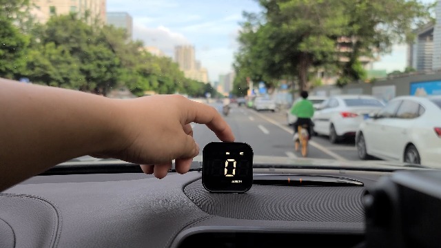 wiiyii G4S デジタル GPS の速度計、MPH KPH のデジタDXT Amazon.co.jp: wiiyii G4S デジタル GPS の速度計、MPH KPH のデジタル