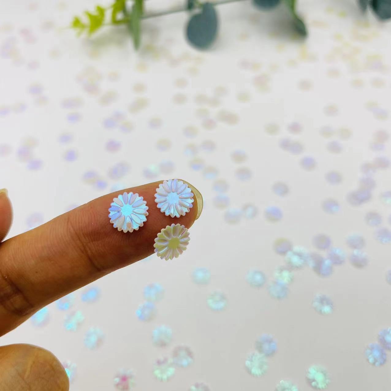 2000PCS 9mm Daisy PVC Confetti Flower Table Confetti for DIY Mold Art Bridal Baby Shower Engagement Wedding Birthday Party Decorations (White)