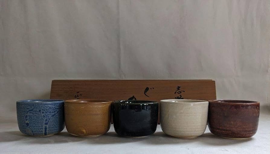 Amazon.co.jp: 志野焼 しのやき ぐいのみ揃 おちょこ お猪口五色