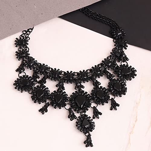 Image of SOHI Contemporary Necklace for Women and Girls, Necklace with Chain detailing for women, Statement jewellery, Fashion Jewellery for women, Imitation, ladies