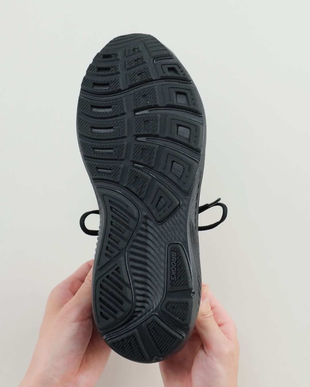 Amazon | [Brooks] スニーカー ゴースト17 ランニングシューズ ハイ 新品未使用品 [Brooks] スニーカー ゴースト17 ランニングシューズ ハイクッション メンズ BRM 4425 26.5 cm