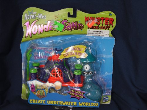 Moose's Never-Wet Wonder Sand "Monster Hide-Out"
