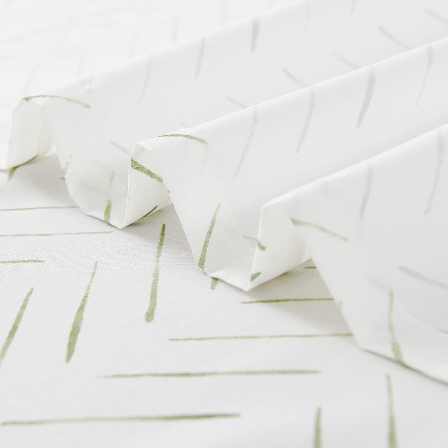 jinchan Green and White Shower Curtain Inky Herringbone Chevron Zig Zag Waterproof Fabric Modern Farmhouse Shower Curtains for Bathroom with 12 Hooks 70x72 Inches