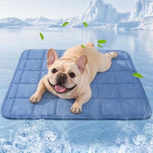 PICK FOR LIFE 犬用冷却ブランケット 0.4 Q-MAX ペット用冷感掛け布団スロー ベッドカバー用 夏用ブランケット 大型犬用洗える ソフト 軽量 コールドマット ペット暑い季節用 30インチ×40インチ ディープブルーの商品画像（Amazon）
