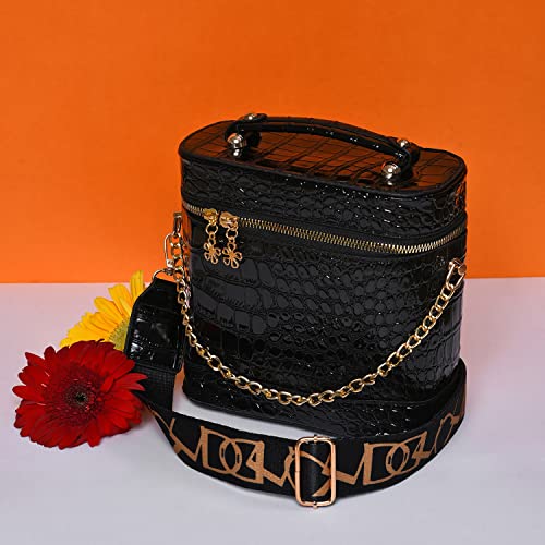 Image of Haute Sauce Textured Zip Lock Hand Bag with Chain Strap (AZ HSHB1050)