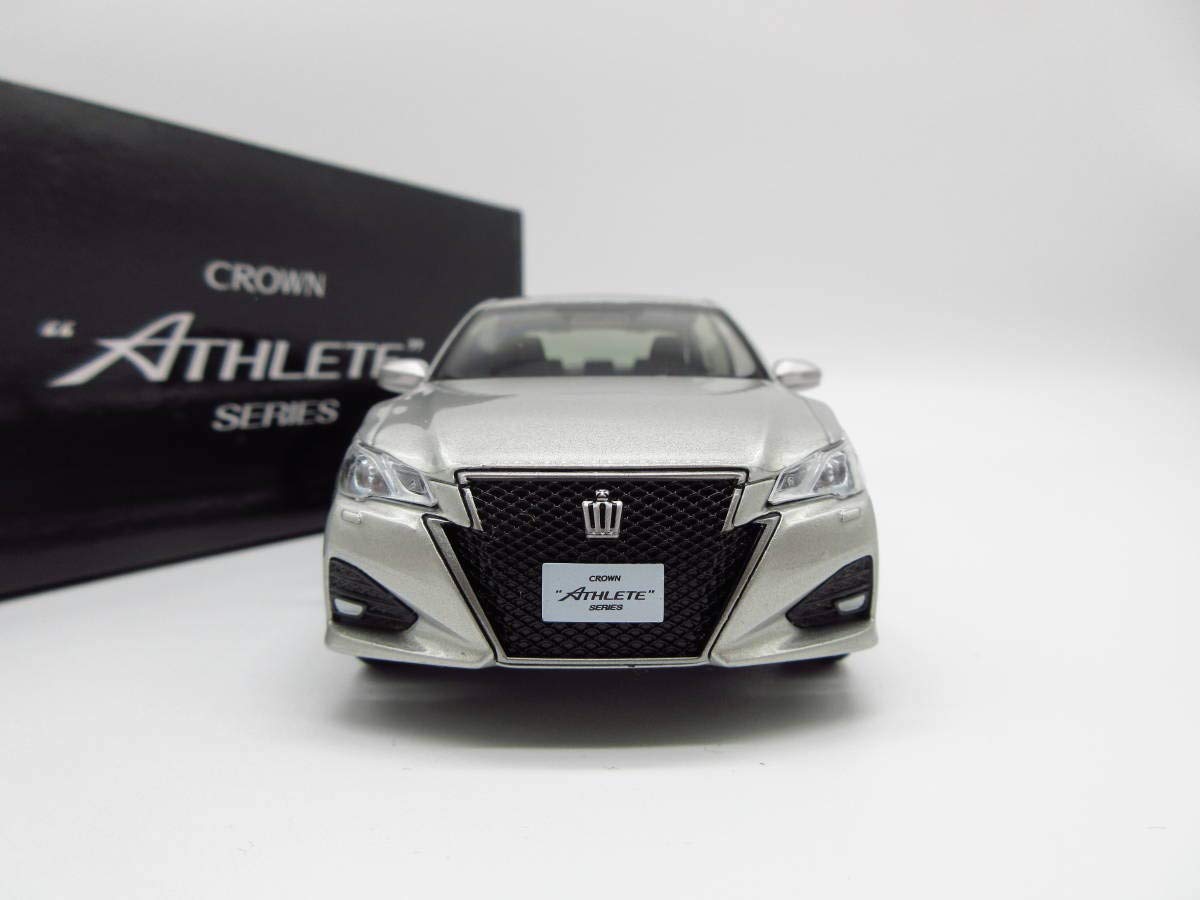 Amazon | 1/30 トヨタ クラウンアスリート CROWN 210系 後期 クラウン