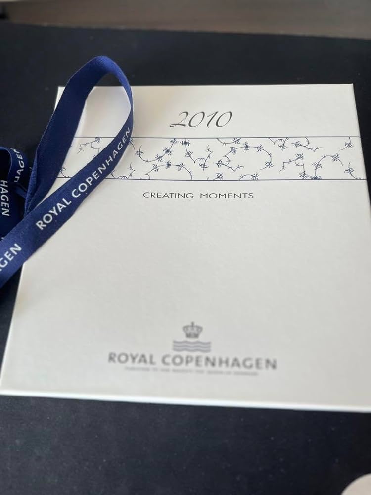 Amazon.co.jp: カラー ロイヤルコペンハーゲン イヤープレート