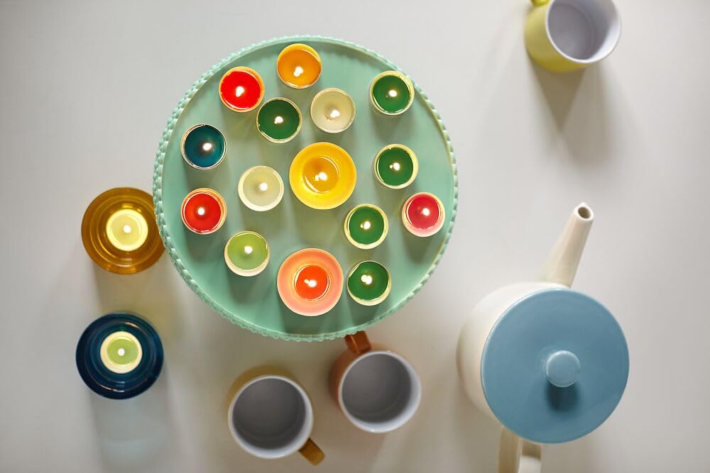 Velas de té (2 cajas de 50 unidades, 100 velas de té), tiempo de combustión: 4,5 horas, sin hollín, para portavelas, vasos de velas, lámparas aromáticas, candelabros y portavelas – Navidad,