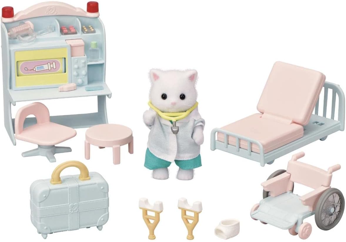 Sylvanian Families 5705 country doctor Playset with Figure, Dollhouse Playset, Large