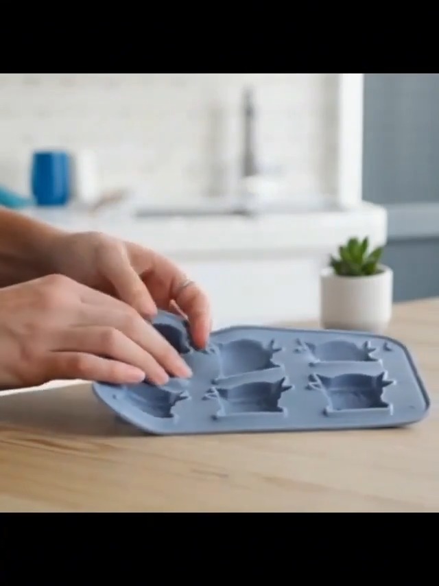 Molde para hielo 3D de vaca Highland de silicona miniatura 7