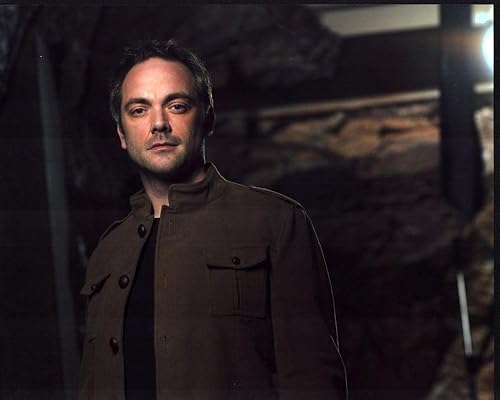 Posterazzi Mark Sheppard En Chaqueta Verde En Conjunto De Mujer Bionic Impresión Fotográfica (8 x 10) - Artículo # MVM00182