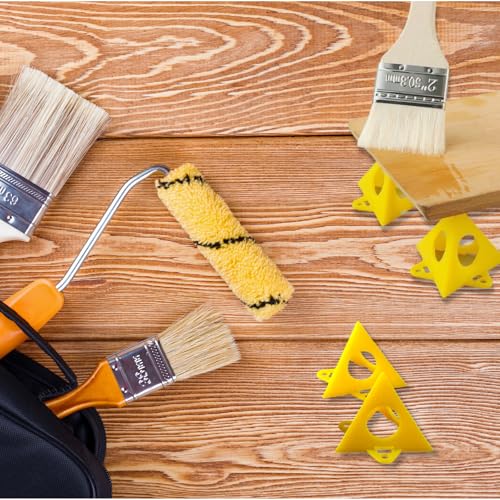 Fubuuf 50 Stück Maler Pyramidenständer Gelb ABS Kunststoff Kegelständer Pyramiden Stands Farbständer für Leinwände Mini-Kegel-Farbständer Stabile Dreiecksstütze für Leinwand, Möbel, DIY Projekte