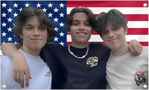 Divertida bandera de trillizos Sturniolo de 3 x 5 pies, divertido tapiz icónico de pared con cuatro ojales de latón para decoración de interiores y